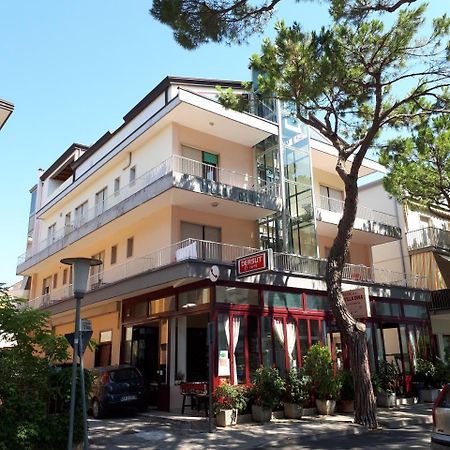 Hotel Villa Dina リド・ディ・イエゾロ エクステリア 写真