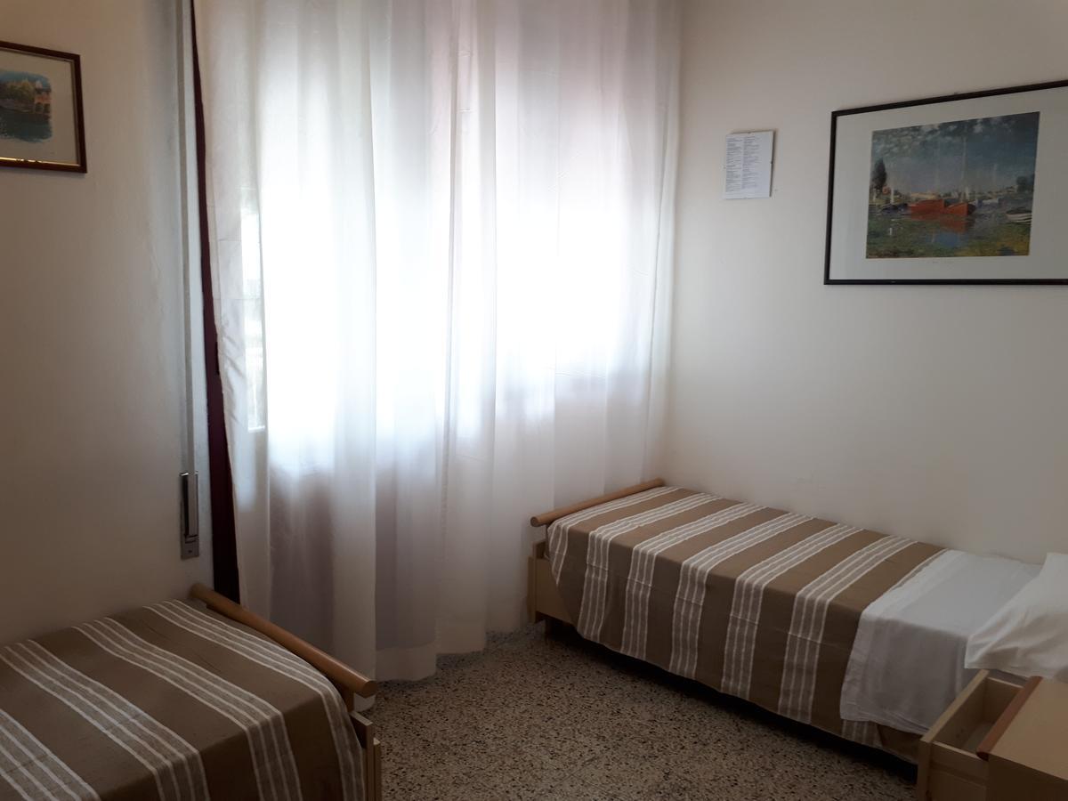 Hotel Villa Dina リド・ディ・イエゾロ エクステリア 写真