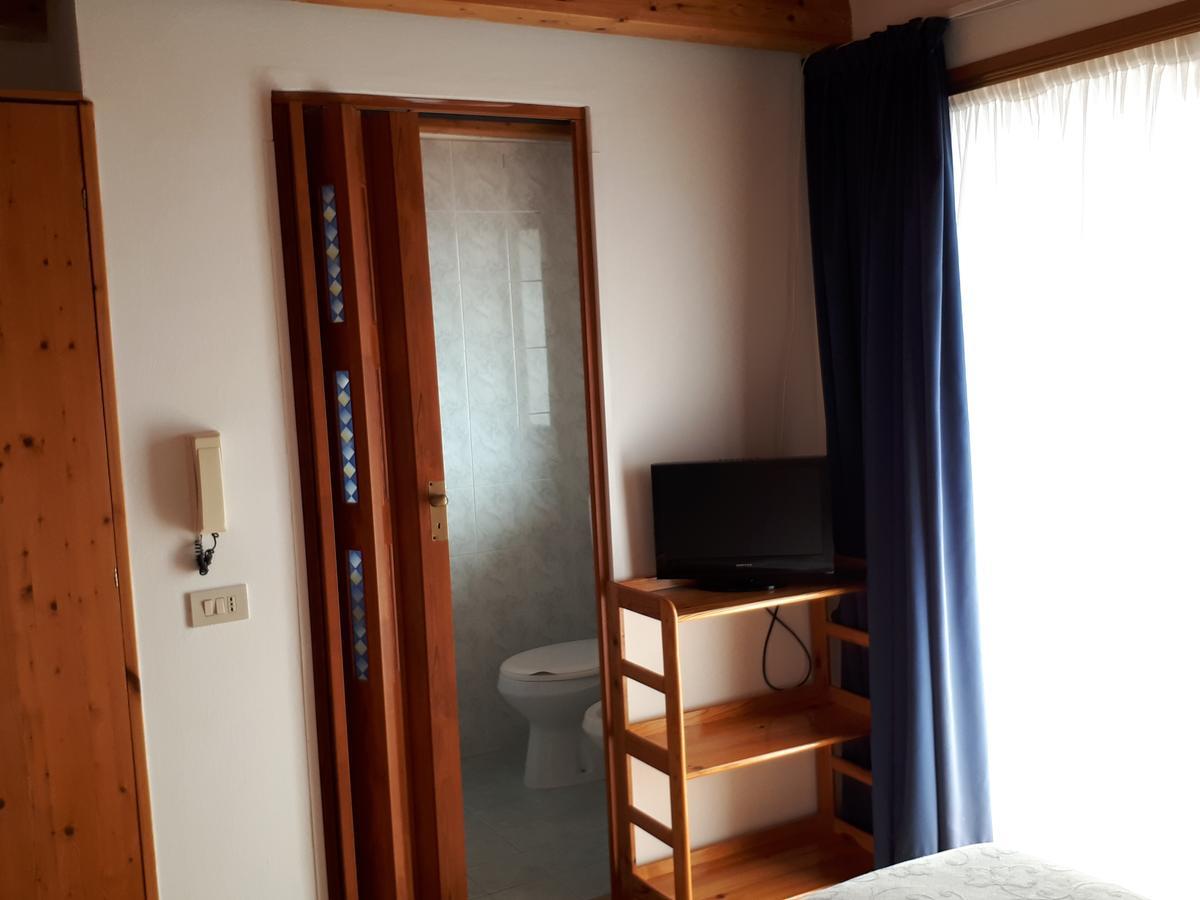 Hotel Villa Dina リド・ディ・イエゾロ エクステリア 写真