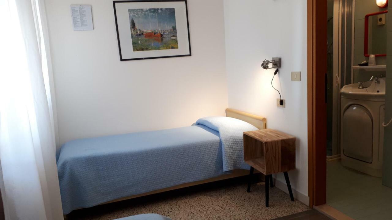 Hotel Villa Dina リド・ディ・イエゾロ エクステリア 写真