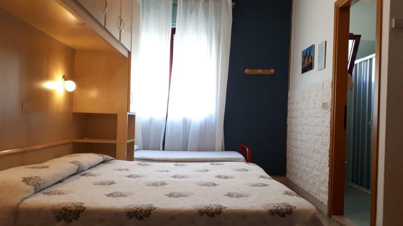 Hotel Villa Dina リド・ディ・イエゾロ エクステリア 写真