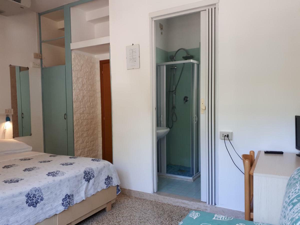 Hotel Villa Dina リド・ディ・イエゾロ エクステリア 写真